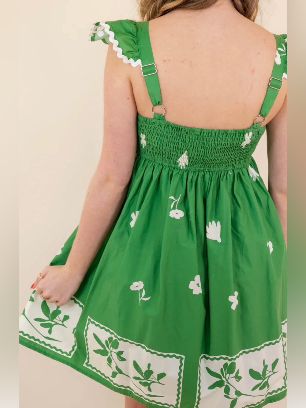 entro Green Dress with White Ric Rac Trim - Picture 2 of 8